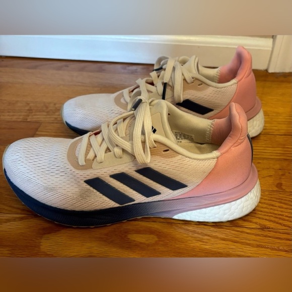 Adidas Astrarun Womens Running Sneakers Pink
Size 6 - Picture 13 of 14